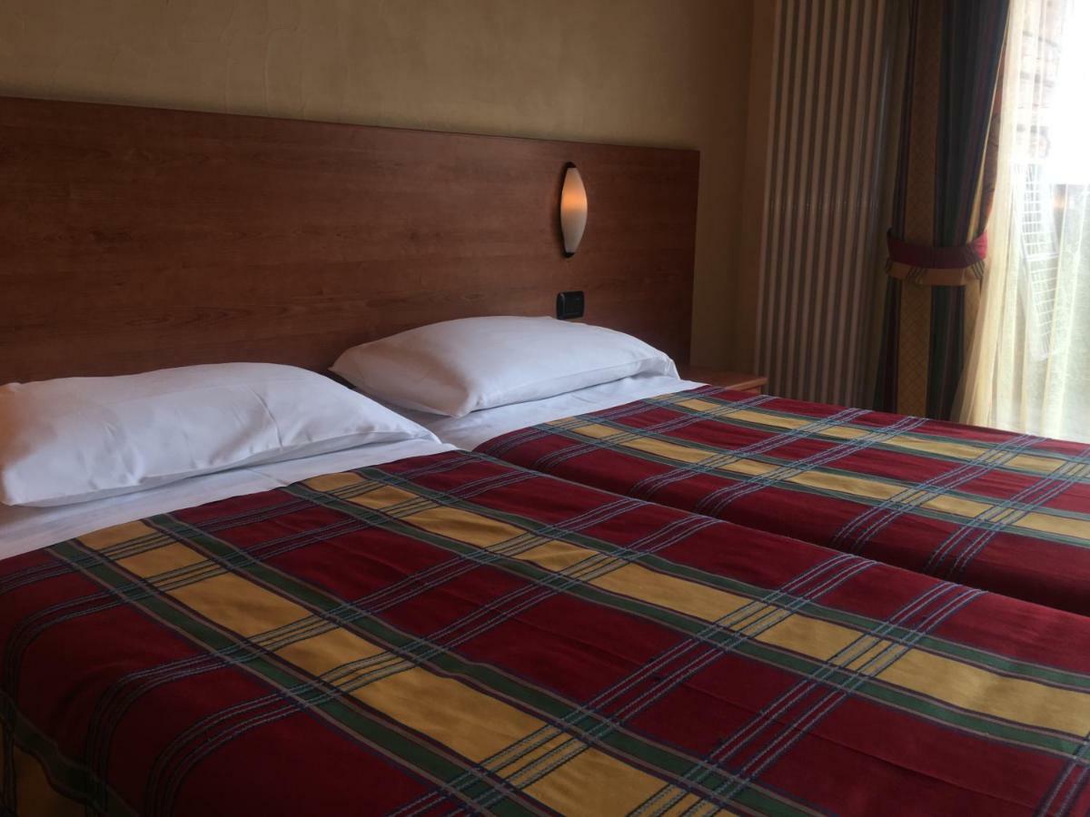 Ski Holidays Apartments Ливиньо Экстерьер фото